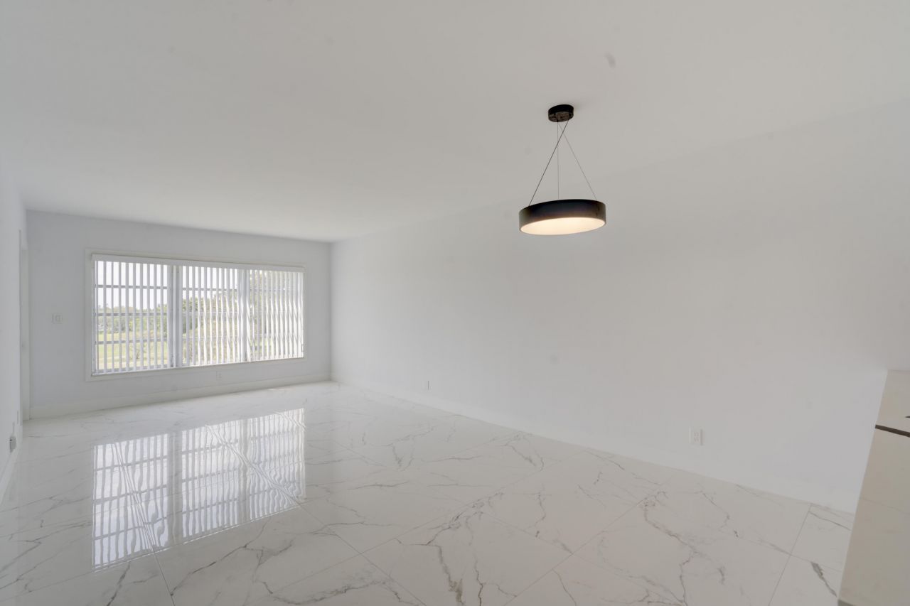 3050 N Palm Aire Drive, Unit 505, Pompano Beach, FL 33069 Photo