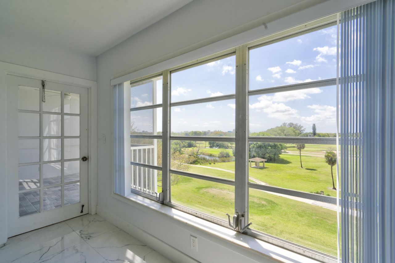 3050 N Palm Aire Drive, Unit 505, Pompano Beach, FL 33069 Photo