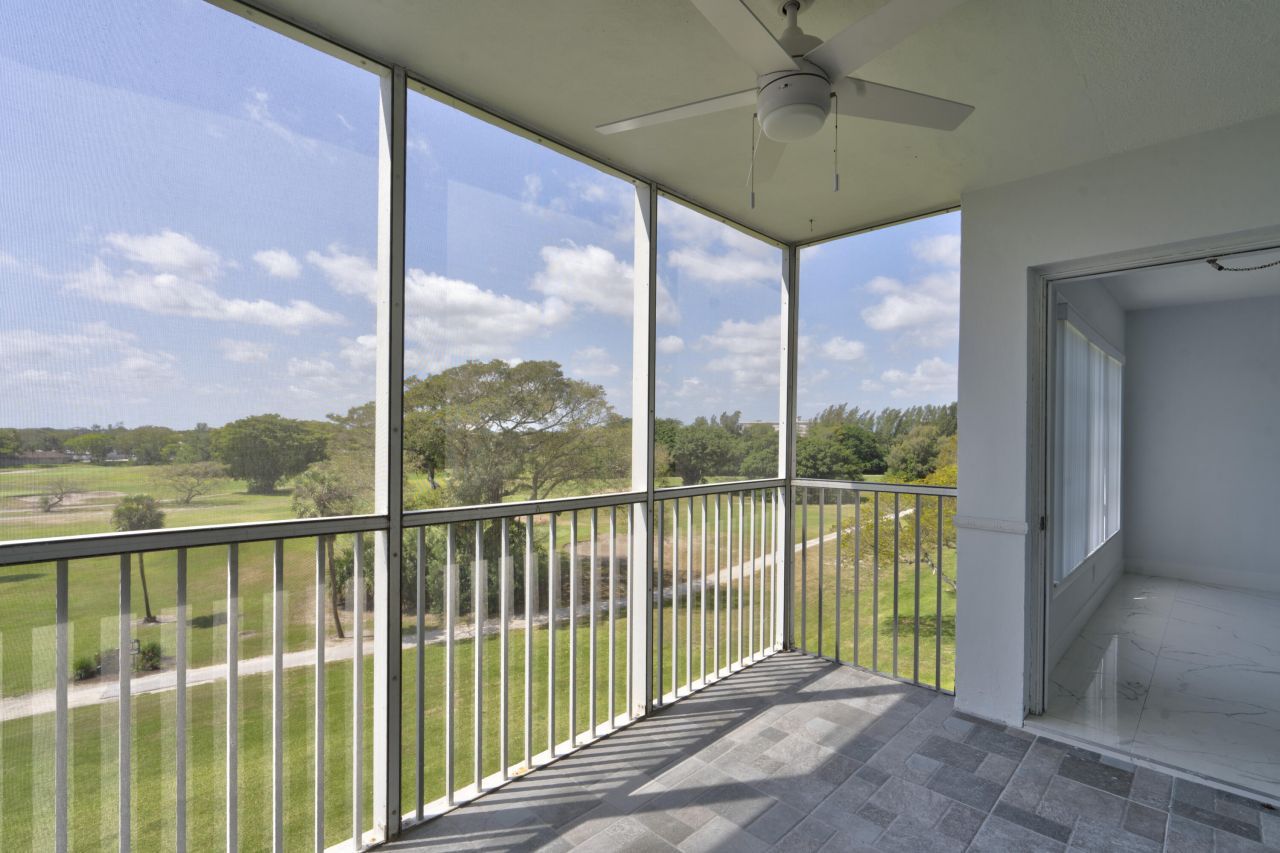 3050 N Palm Aire Drive, Unit 505, Pompano Beach, FL 33069 Photo