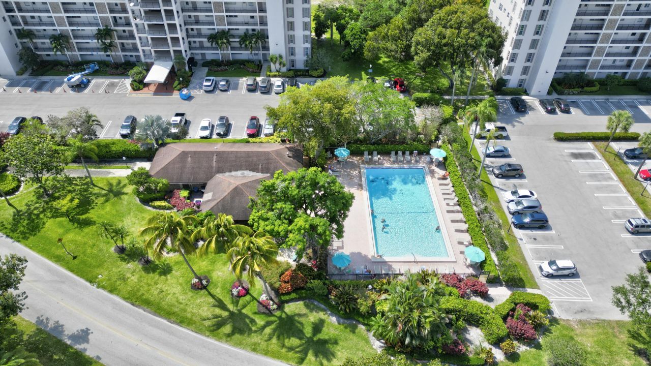 3050 N Palm Aire Drive, Unit 505, Pompano Beach, FL 33069 Photo