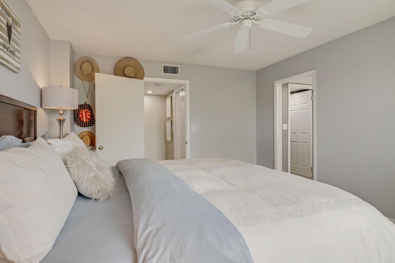 6698 10th Avenue N, Unit 426, Lake Worth, FL 33467 Photo