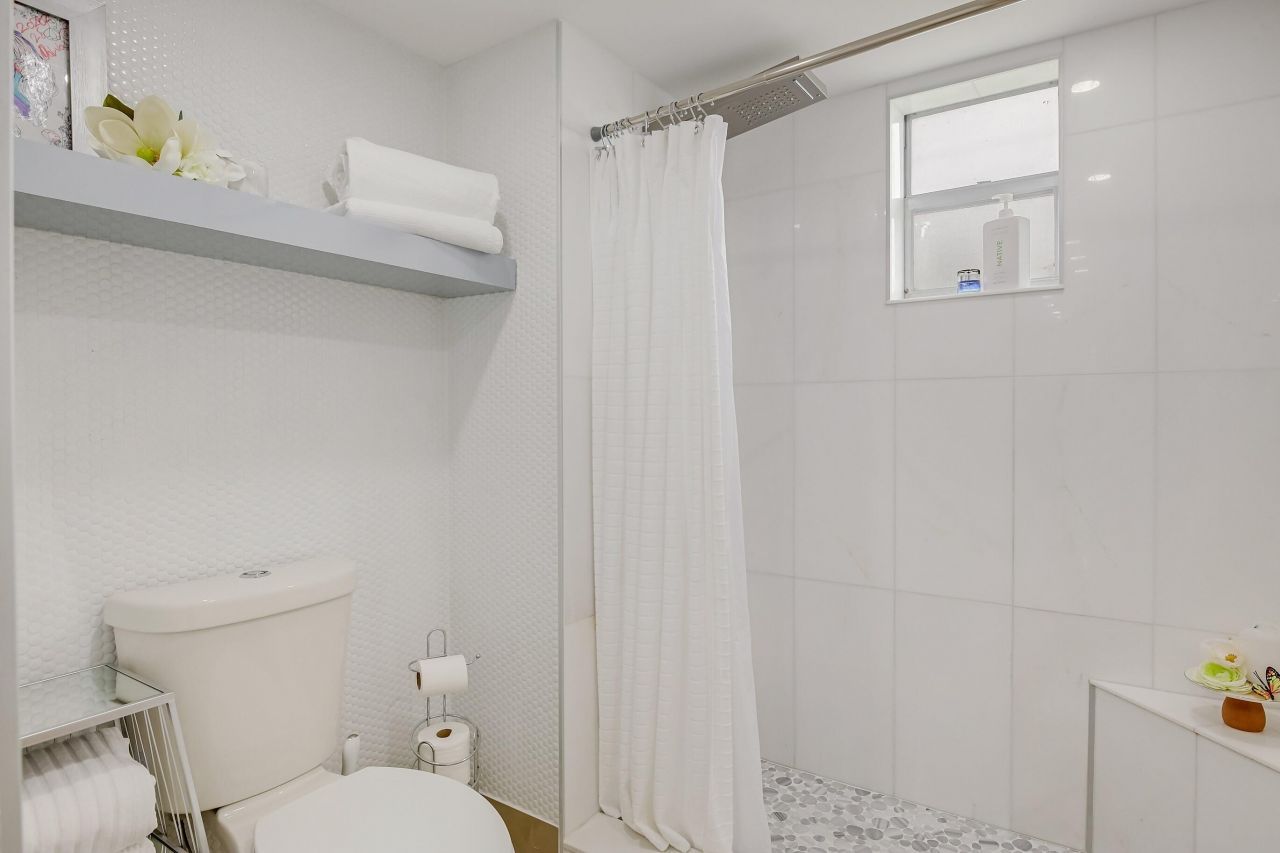 6698 10th Avenue N, Unit 426, Lake Worth, FL 33467 Photo