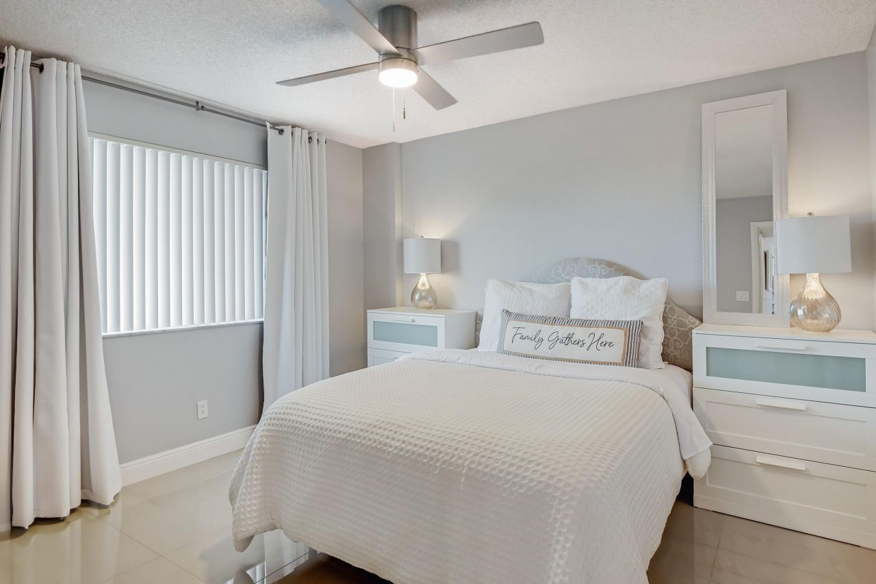 6698 10th Avenue N, Unit 426, Lake Worth, FL 33467 Photo