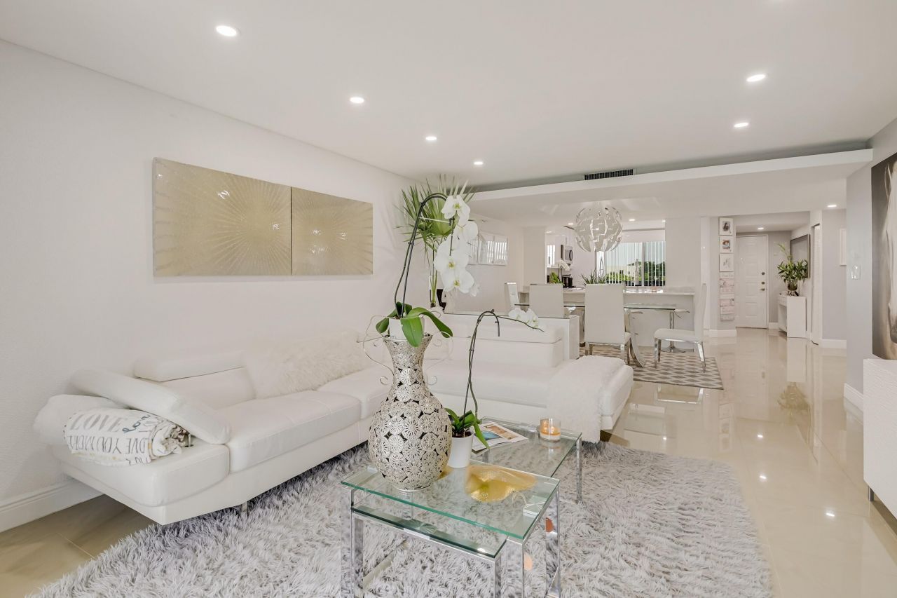 6698 10th Avenue N, Unit 426, Lake Worth, FL 33467 Photo