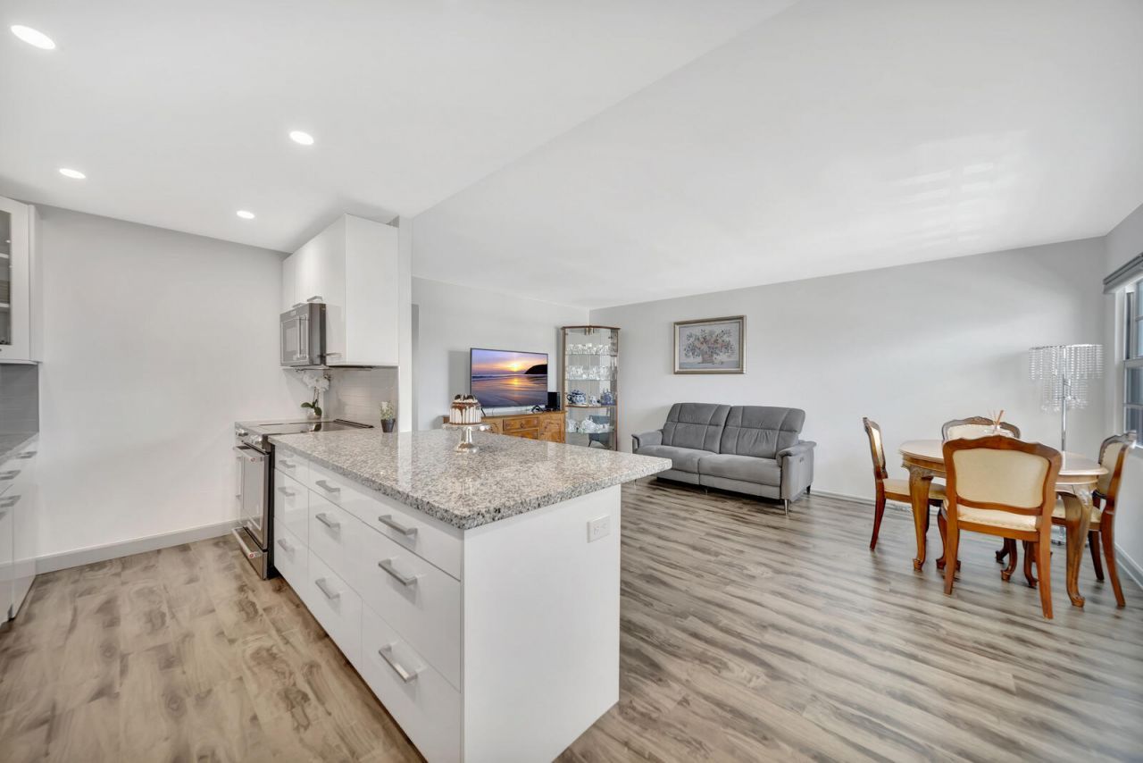 4063 Exeter D, Boca Raton, FL 33434 Photo