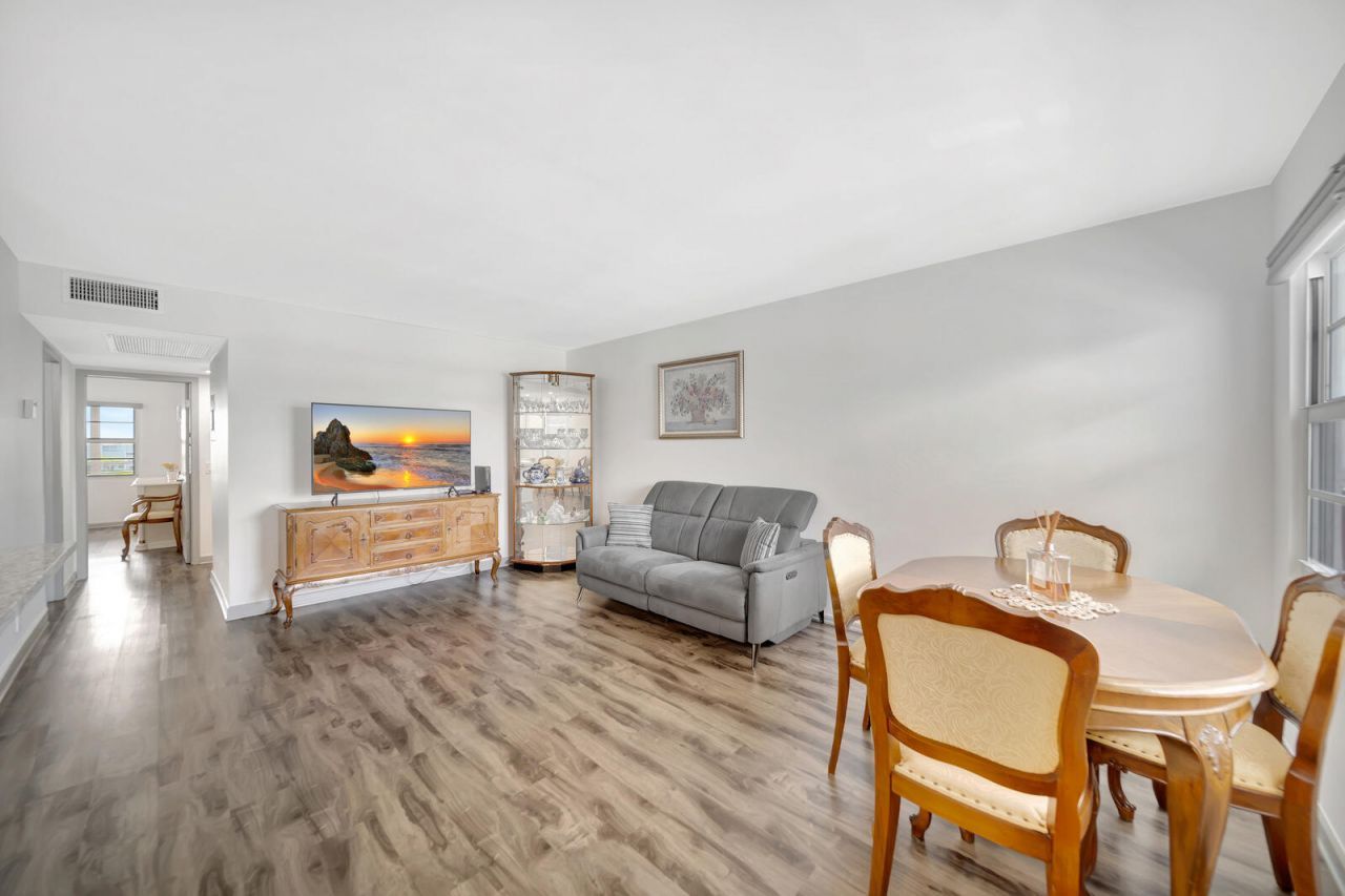 4063 Exeter D, Boca Raton, FL 33434 Photo