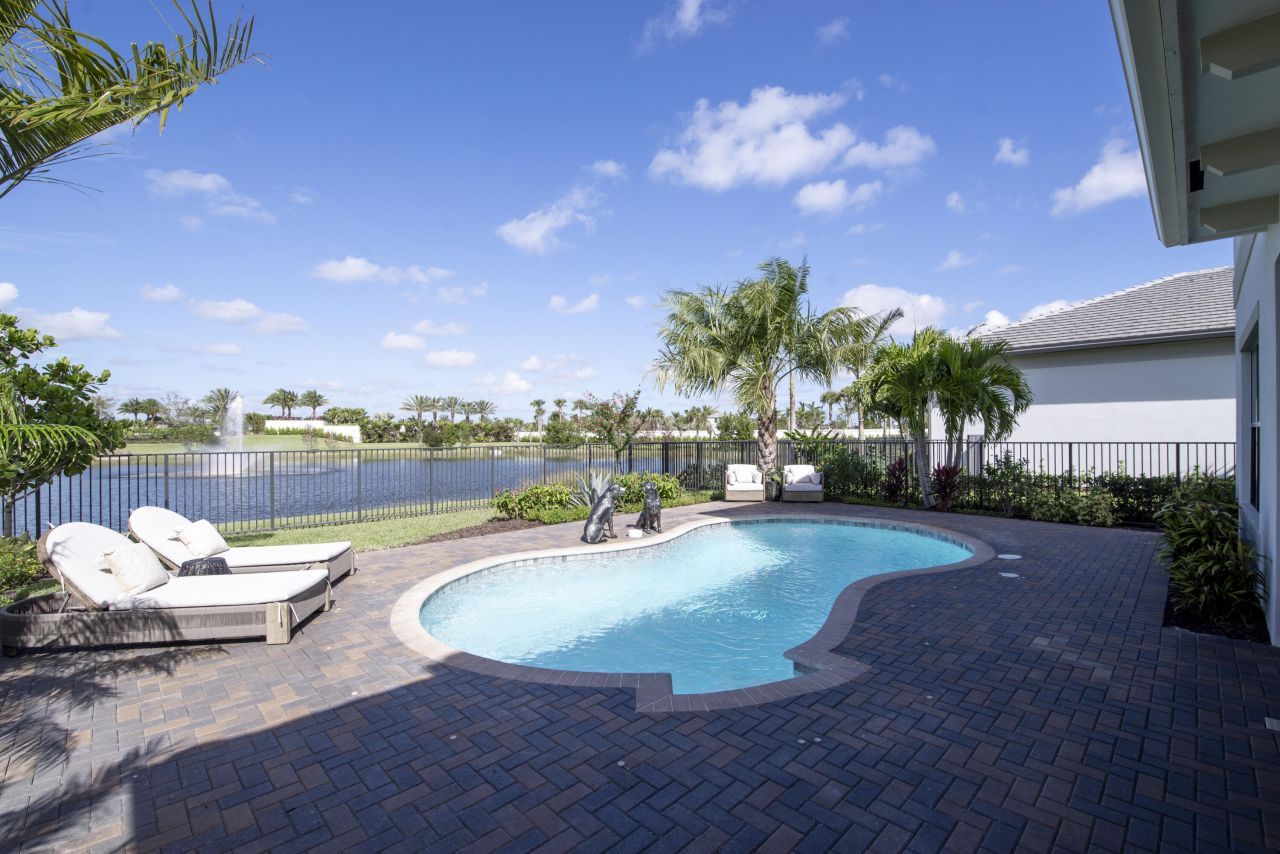 13115 Florida Crane Drive, Palm Beach Gardens, FL 33412 Photo