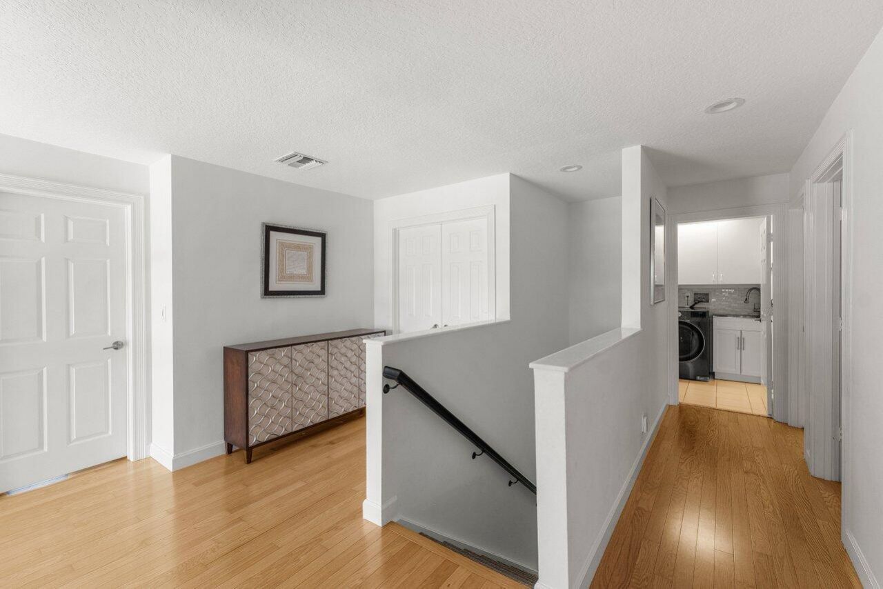 5850 NW 42nd Terrace, Boca Raton, FL 33496 Photo