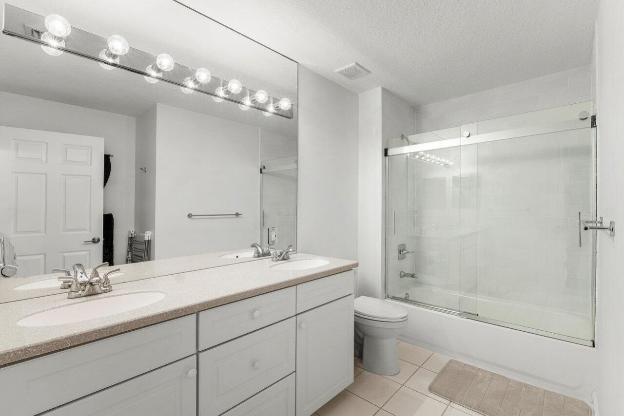 5850 NW 42nd Terrace, Boca Raton, FL 33496 Photo