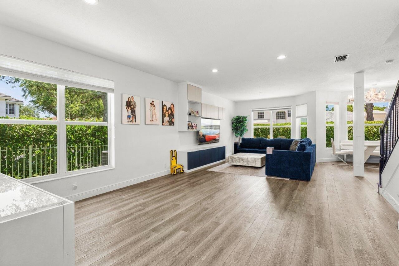 5850 NW 42nd Terrace, Boca Raton, FL 33496 Photo