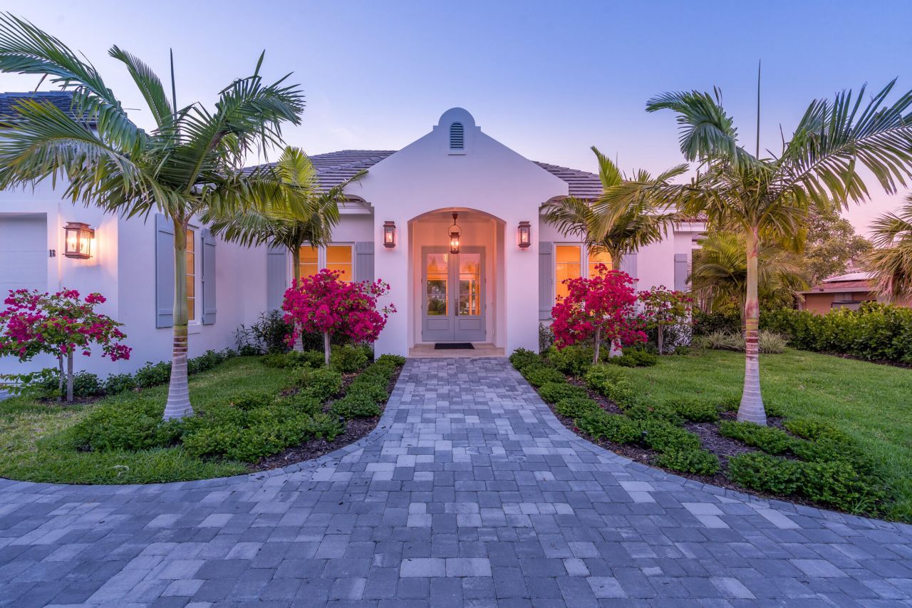 18 Seahorse Lane, Vero Beach, FL 32960 Photo