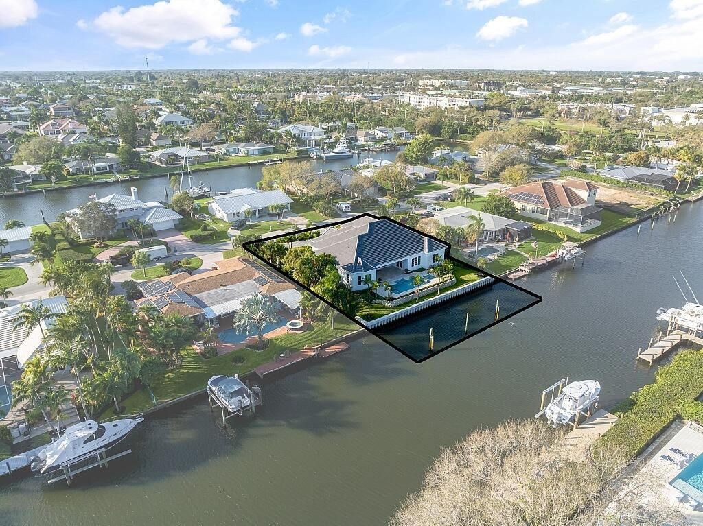 18 Seahorse Lane, Vero Beach, FL 32960 Photo