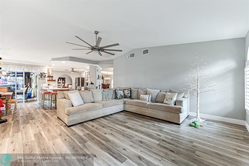 2812 SW 29th Avenue, Cape Coral, FL 33914 Photo