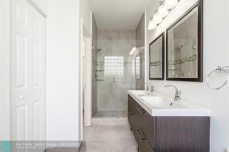 916 Savannah Falls Dr, Weston, FL 33327 Photo