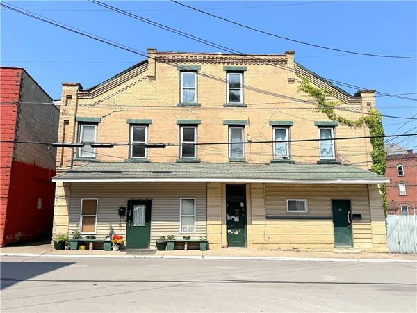 57 Connellsville St, Dunbar, PA 15431