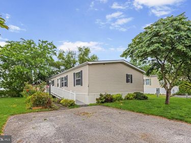 30 RAPTOR DRIVE, HANOVER, PA 17331