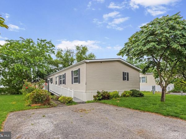 30 RAPTOR DRIVE, HANOVER, PA 17331