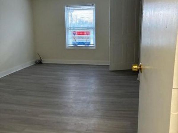 4137 MARLTON PIKE, PENNSAUKEN, NJ 08109