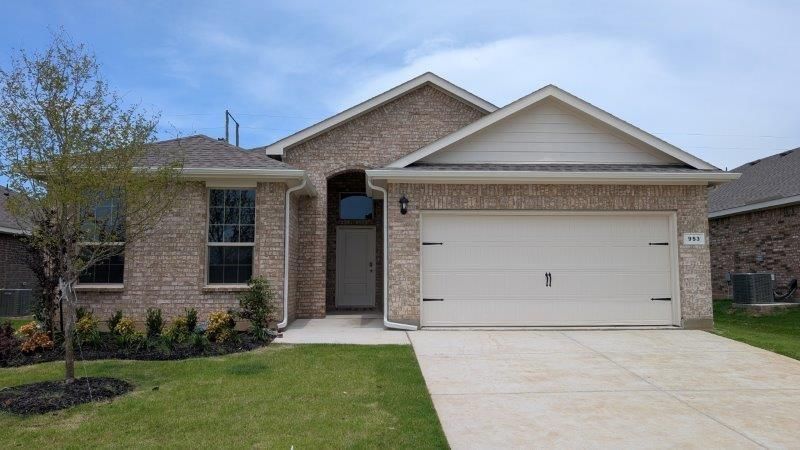 953 Traction Trail, Cleburne, TX 76031 Main Photo