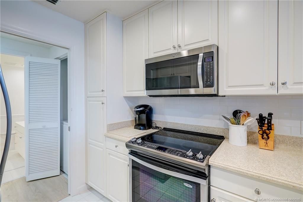 411 NE Plantation Road, Unit 511, Stuart, FL 34996 Photo