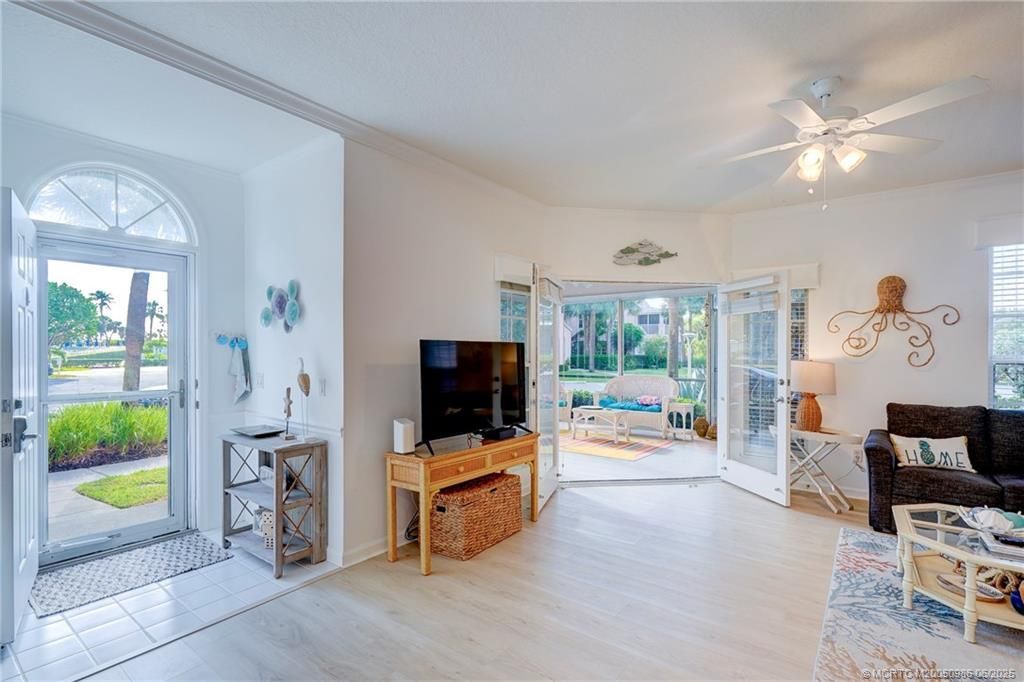 411 NE Plantation Road, Unit 511, Stuart, FL 34996 Photo