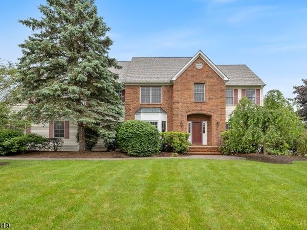 1 Joss Way, Long Hill, NJ 07946