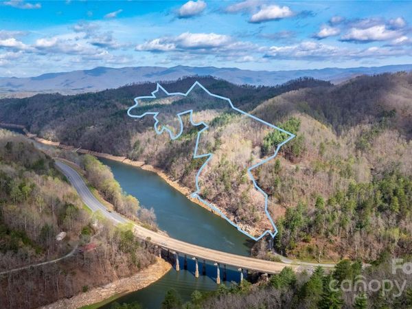 na Fontana Lake Estate, Bryson City, NC 28713