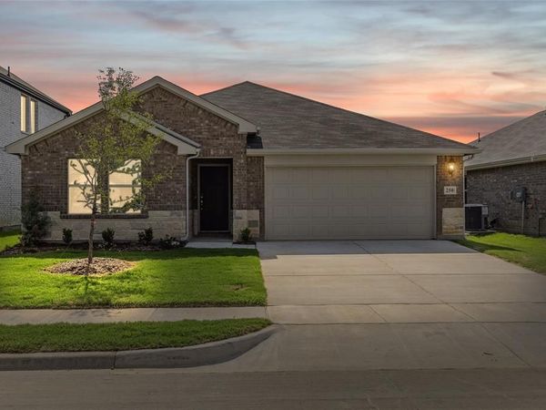 250 Sugarlands Drive, Greenville, TX 75402