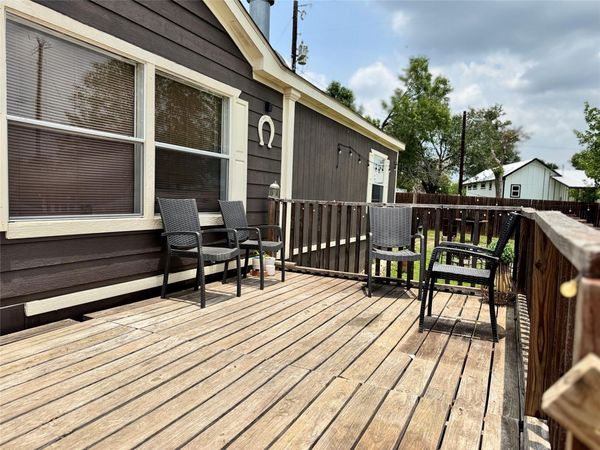 179 Sierra Rosa DR, Cedar Creek, TX 78612