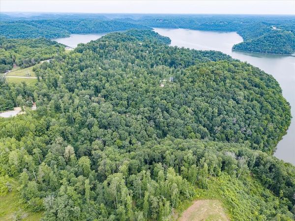 Lot 36 Peninsulas Edge Court, Smithville, TN 37166