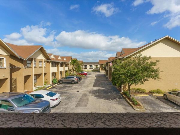 5314 W 26th Ave, Unit 105, Hialeah, FL 33016