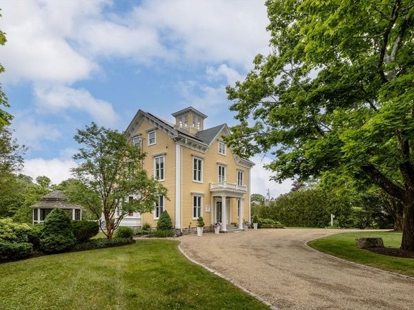 13 Cottage St, Marion, MA 02738