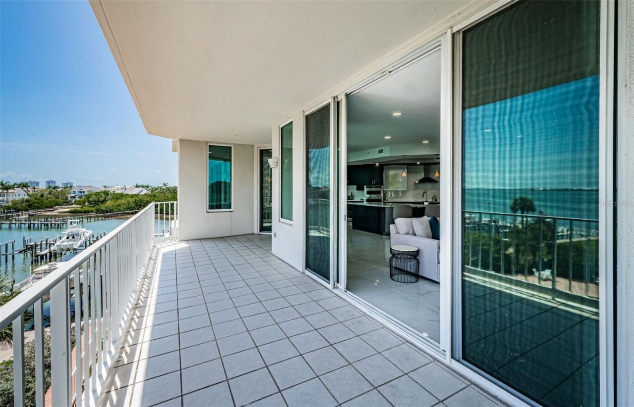 1 Seaside Lane, Unit 302, Belleair, FL 33756 Photo