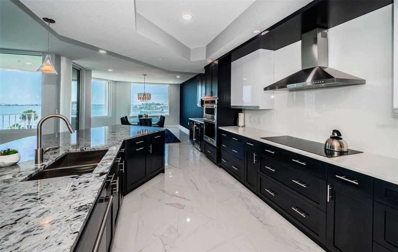 1 Seaside Lane, Unit 302, Belleair, FL 33756 Photo