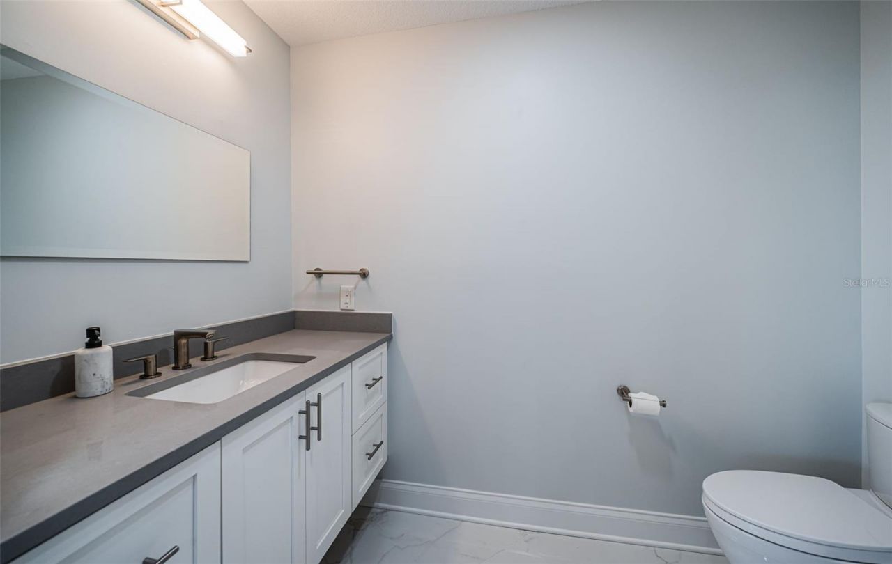 1 Seaside Lane, Unit 302, Belleair, FL 33756 Photo