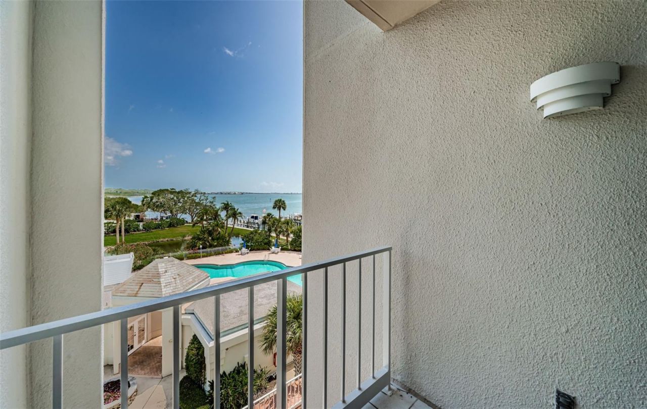 1 Seaside Lane, Unit 302, Belleair, FL 33756 Photo