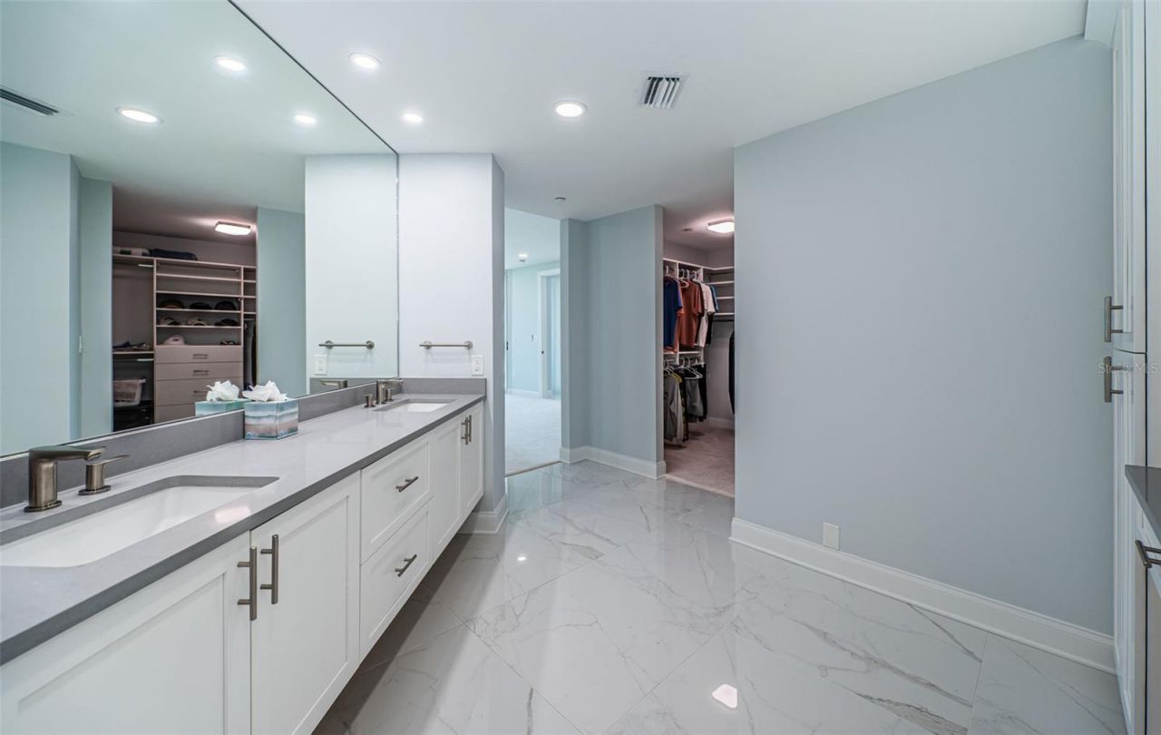 1 Seaside Lane, Unit 302, Belleair, FL 33756 Photo