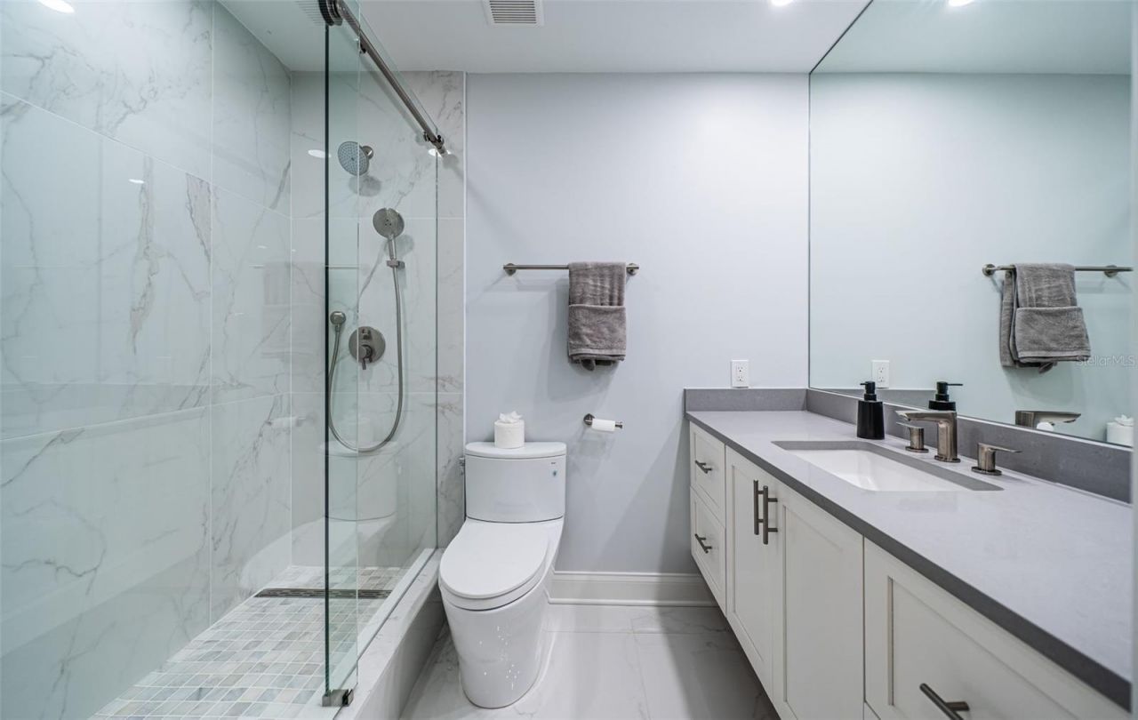 1 Seaside Lane, Unit 302, Belleair, FL 33756 Photo