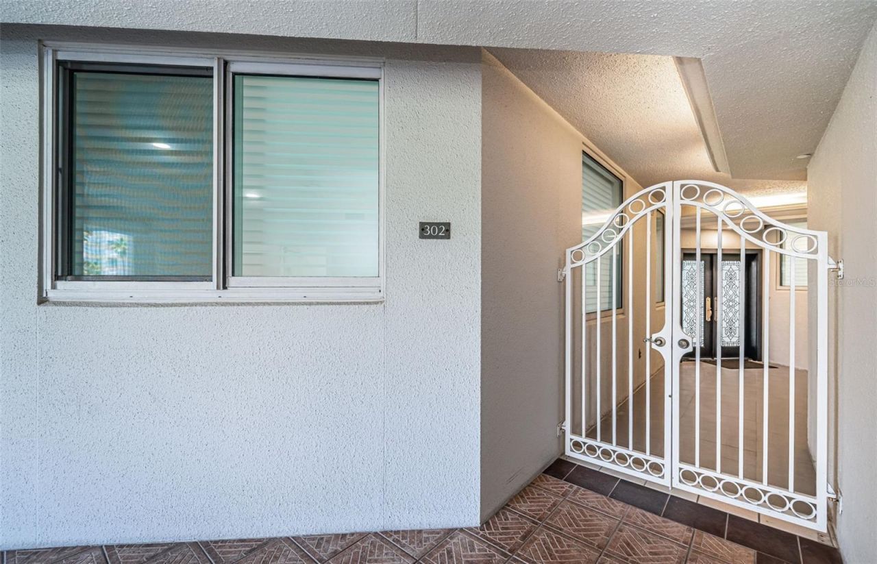 1 Seaside Lane, Unit 302, Belleair, FL 33756 Photo