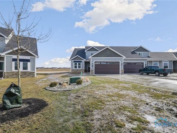 230 South Bridge Road, Northwood, OH 43619