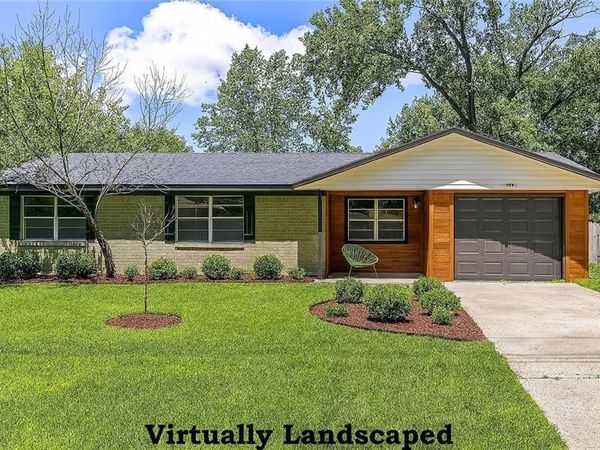 1202 SE E Street, Bentonville, AR 72712