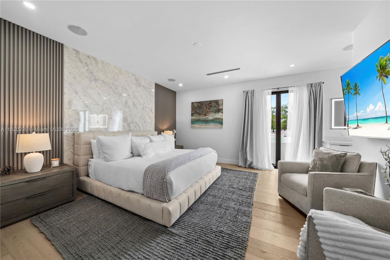 550 NW 42nd St, Miami, FL 33127 Photo