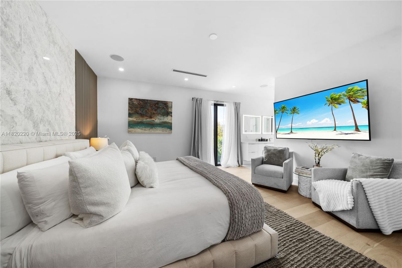 550 NW 42nd St, Miami, FL 33127 Photo