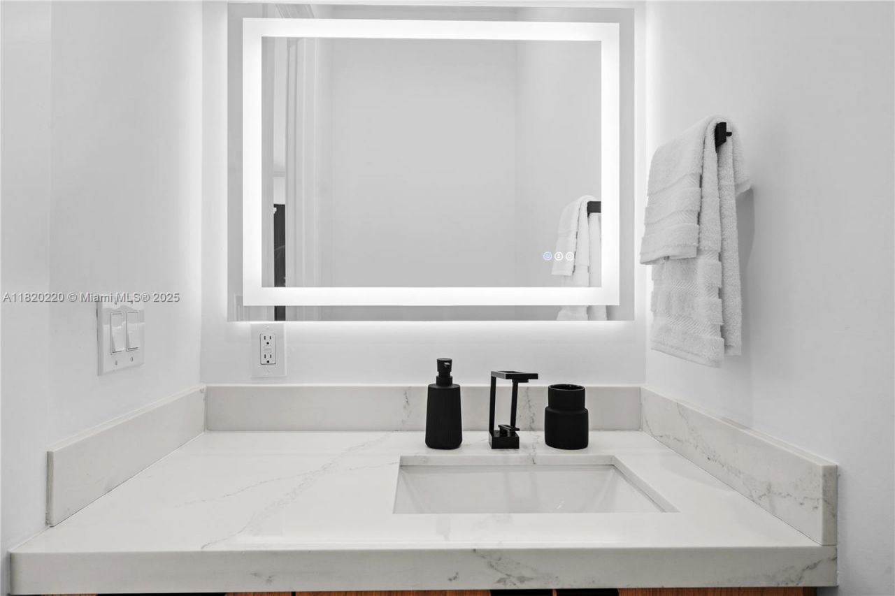 550 NW 42nd St, Miami, FL 33127 Photo