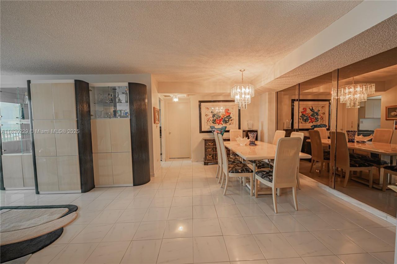 301 174th St, Unit 2317, Sunny Isles Beach, FL 33160 Photo