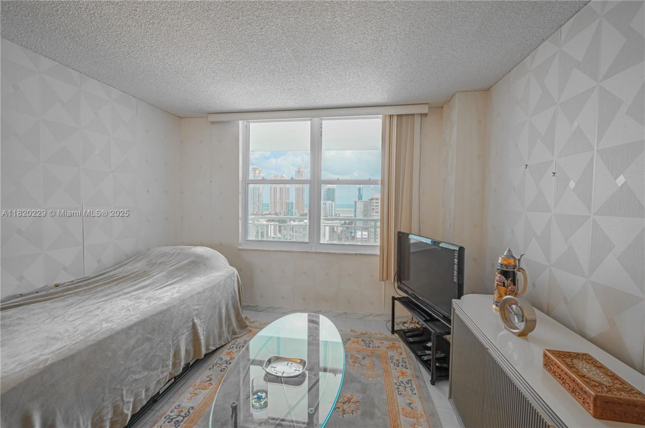 301 174th St, Unit 2317, Sunny Isles Beach, FL 33160 Photo