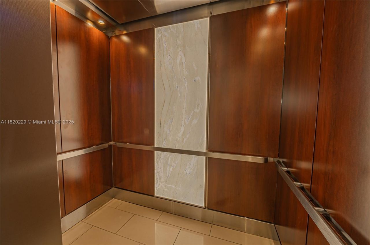 301 174th St, Unit 2317, Sunny Isles Beach, FL 33160 Photo