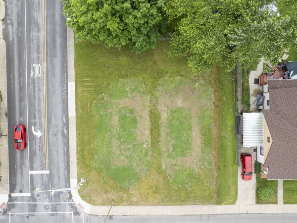 1902 Main Street, Anderson, IN 46016