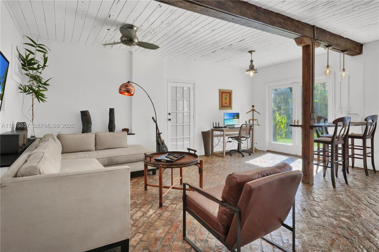 2050 Alton Rd, Miami Beach, FL 33140 Photo