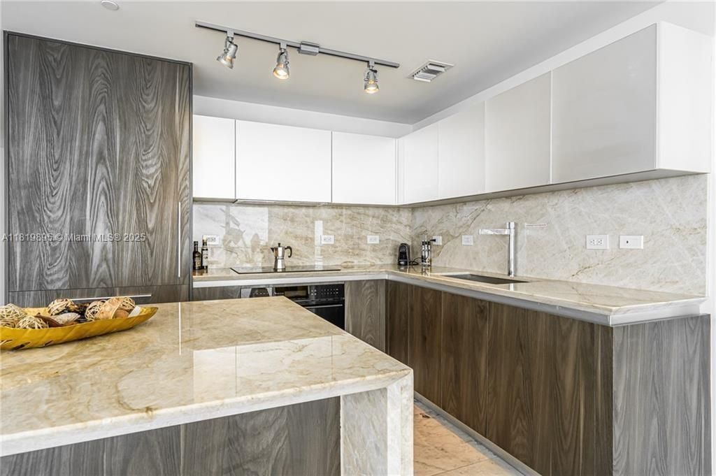 3131 NE 7th Ave, Unit 1901, Miami, FL 33137 Photo